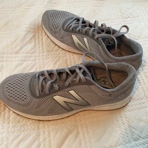 New balance fresh foam gray men’s shoe